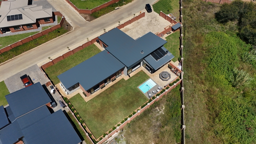 3 Bedroom Property for Sale in Van Der Hoff Park North West